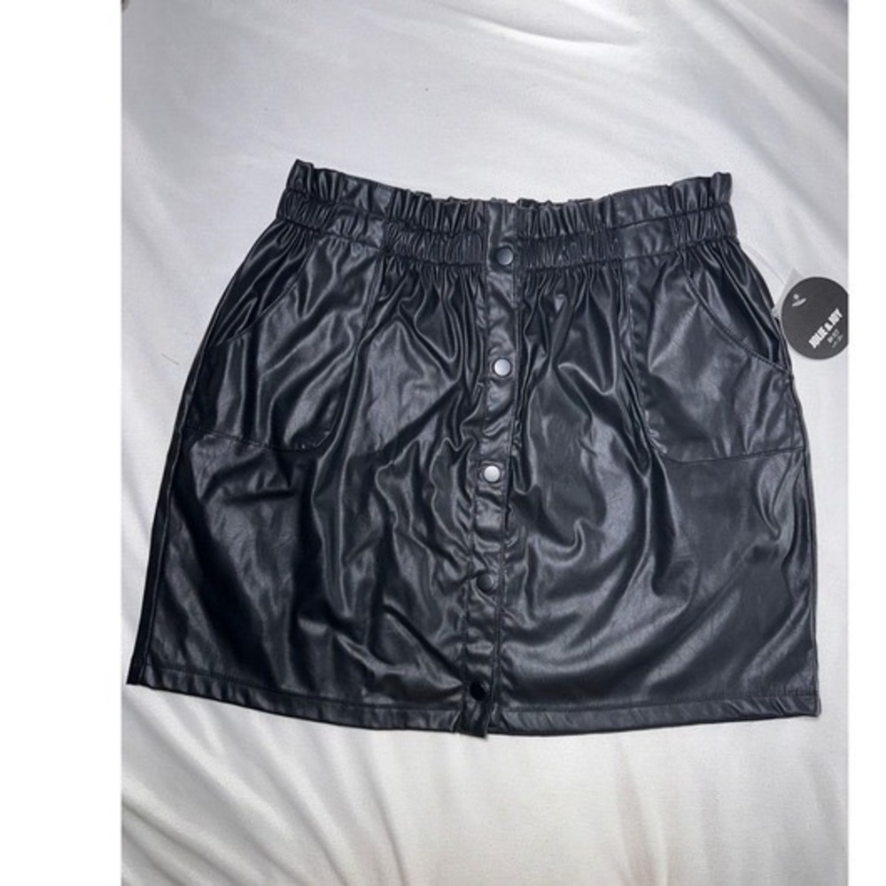 Jolie & Joy Black Faux Leather Paperbag Mini Skirt Button Front XL NWT